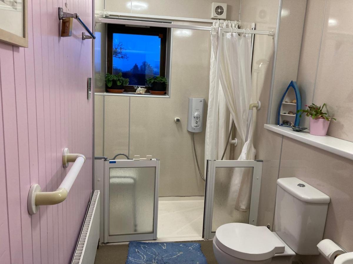 Bed and Breakfast Aquila Retreats Comrie Esterno foto