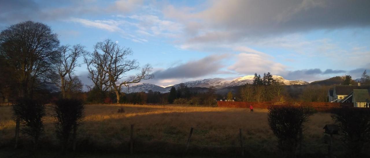 Bed and Breakfast Aquila Retreats Comrie Esterno foto